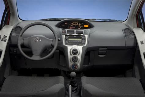 2010 Toyota Yaris 3-door Hatchback Cockpit - Picture / Pic / Image