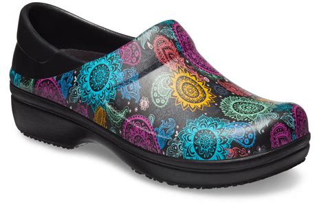 Crocs at Work Neria Pro II Women's Graphic Slip Resistant Clog ...