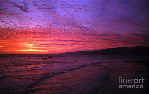 Santa Monica Beach Sunset Photograph by Howard Koby