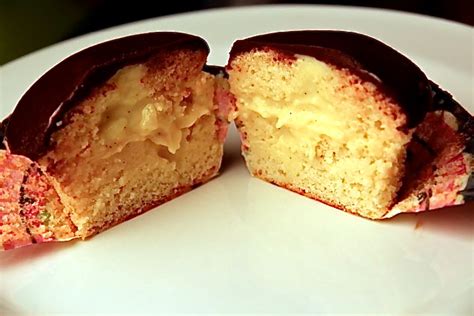 Boston Cream Pie Cupcakes Recipe | Bakepedia