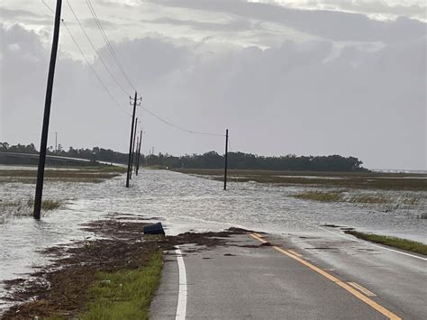 Hurricane Ida causes flooding and destruction Photos | Image #391 - ABC ...