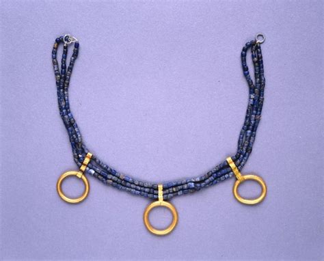 Sumerian necklace. Gold and lapis. | Ancient jewelry, Ancient necklace ...