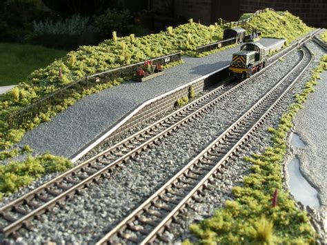 Train and stuff: N gauge model train buildings uk