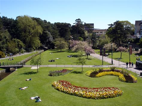 Are Dogs Allowed In Bournemouth Gardens