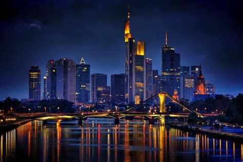 Frankfurt Skyline by cndrs on DeviantArt