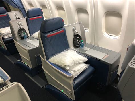 Review: Delta 767-300 Business Class Honolulu to Los Angeles - Live and ...