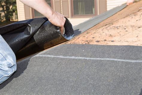 How to Install Roll Roofing [With And Without Nails] - uooz.com