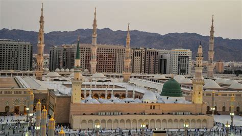 Al Masjid An Nabawi Medina Tripadvisor Al Masjid An Nabawi Masjid ...