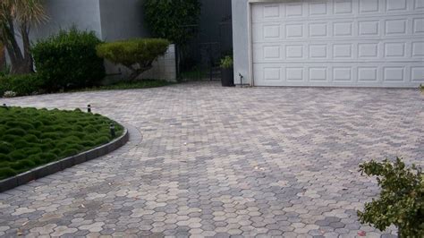 Driveway Pavers – Atlantis Paving Stone – Get Your Free Estimate Today!