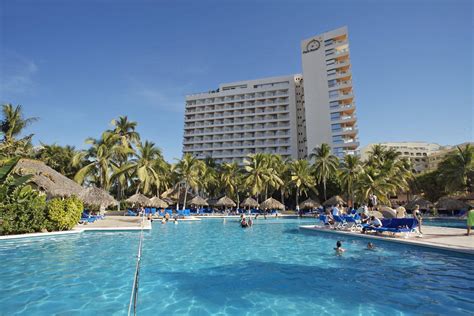 Park Royal Beach Resort Ixtapa - 28 Opiniones - Desde $630 - 10% Descuento