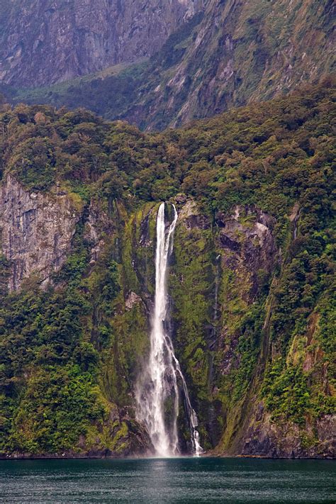 Milford Sound Falls by Simon-Hunt on DeviantArt