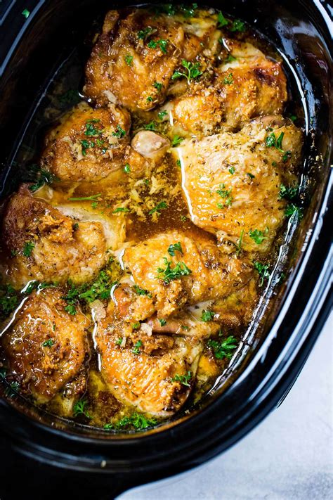 Garlicky Slow Cooker Chicken Recipe (Super Easy!)- Oh Sweet Basil