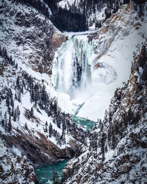 This powerful waterfall still rages on, even in the middle of winter ...