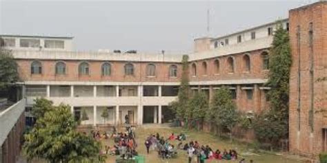 Bharati College, [BC] Delhi Admission: Get 2020 admission details