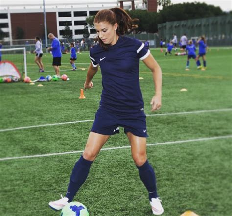 Alex Morgan, training. (Instagram) | Soccer girl, Alex morgan, Womens ...