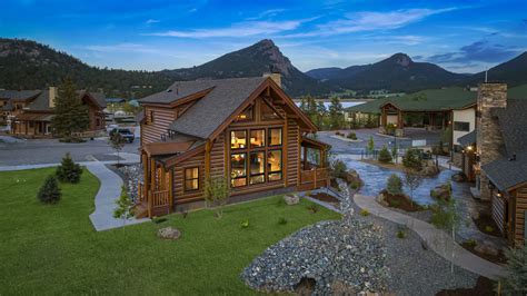 30 Day Cabins to Rent Near Estes Park CO | Mountain Village at Lake Estes