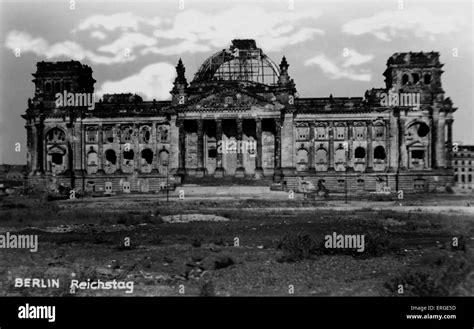 Reichstag berlin building bombing hi-res stock photography and images ...