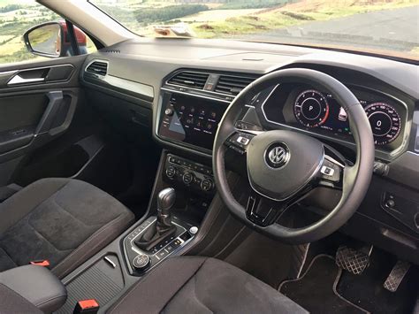 The interior of the Volkswagen Tiguan Allspace - Changing Lanes