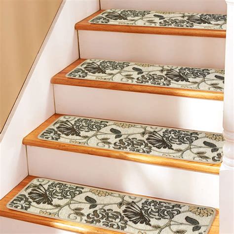 Seloom Indoor Non-Slip Stair Treads Carpet with Skid Resistant Rubber