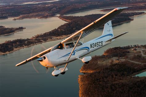 Cessna on Twitter | Cessna, Cessna 172, Cessna skyhawk