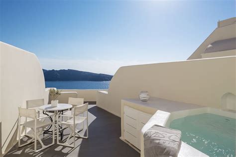 Canaves Oia Suites | Classic Vacations