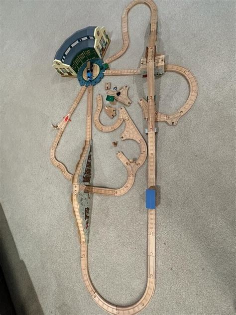 Thomas and Friends wooden railway!! With Round House and lot of 88 ...