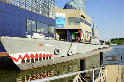 Baltimore Inner Harbor Aquarium Editorial Stock Image - Image of lupin ...