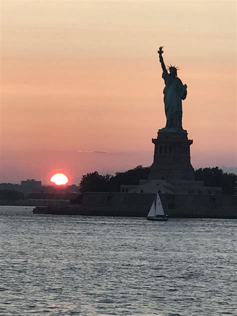 Statue of Liberty at sunset : r/nyc