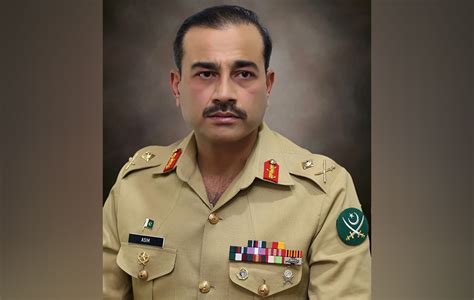 Outgoing Pak Army Chief Hands Over Command To Successor | World