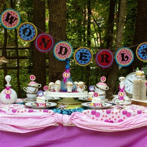 10 Stylish Alice In Wonderland Party Ideas For Adults 2024