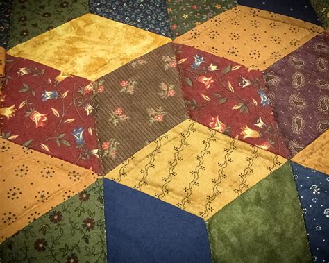 About Amish Homemade Tumbling Blocks Quilts ~ Family Farm Handcrafts