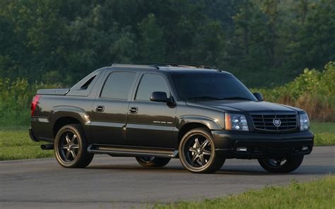 Cadillac Escalade EXT - Information and photos - MOMENTcar