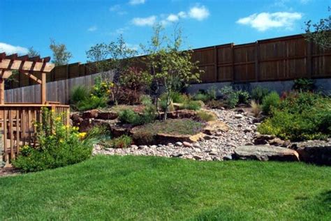 71 Sloped Backyard Ideas On A Budget : Garden Design