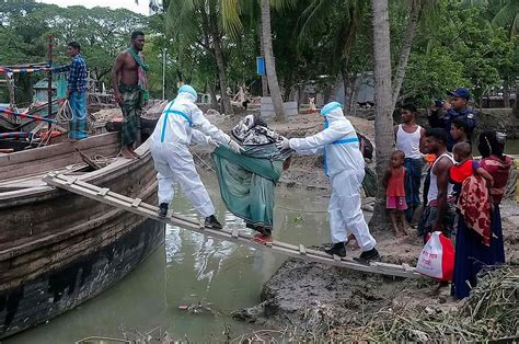 Mass evacuations as South Asia braces for major cyclone | Daily Sabah