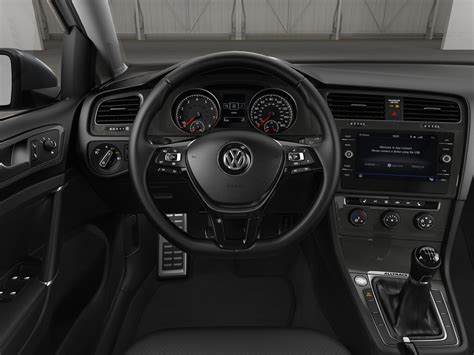 2019 Volkswagen Golf Alltrack TSI SE | Larry Roesch Volkswagen ...