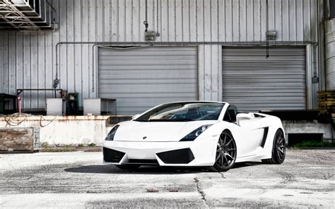 White Lamborghini Wallpapers - Wallpaper Cave