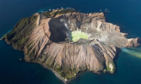 White Island (Whakaari, New Zealand) cruise port schedule | CruiseMapper