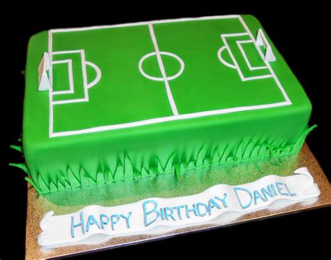 Nada's cakes: Soccer Field Birthday Cake - by Nada's Cakes Canberra