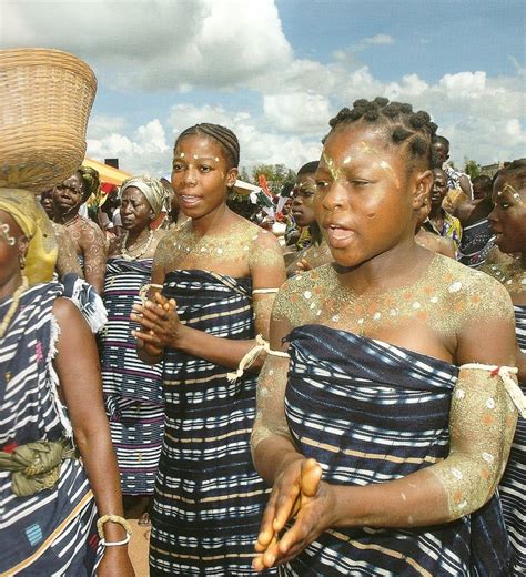 BAULE PEOPLE: THE ARTISTIC AKAN TRIBE IN IVORY COAST