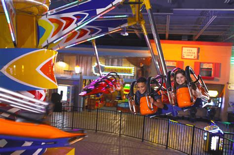 Fun Places To Go in NJ This Fall | iPlay America