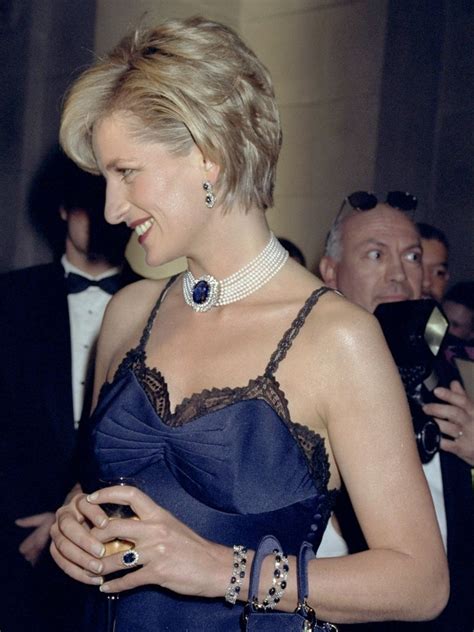 5 things to know about Princess Diana's world-famous engagement ring