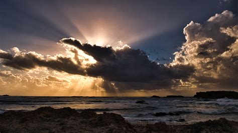 Clouds Sun Rays Passing Ocean 5k Wallpaper,HD Nature Wallpapers,4k ...