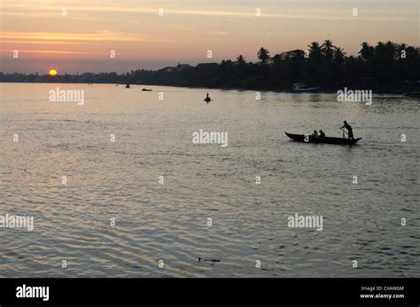 Irrawaddy delta hi-res stock photography and images - Alamy