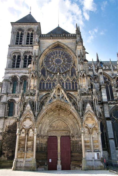 Structurae [en]: Chalons-en-Champagne Cathedral