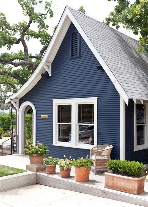 Dark Blue House Color Ideas - splintmerchanglausa