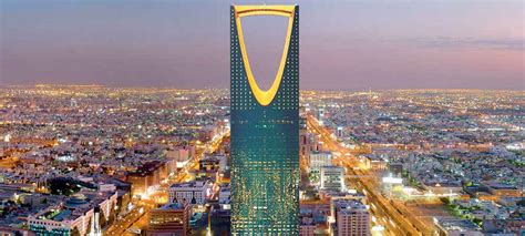 Kingdom Centre Tower, Riyadh, Saudi Arabia: View Images, Timing and ...