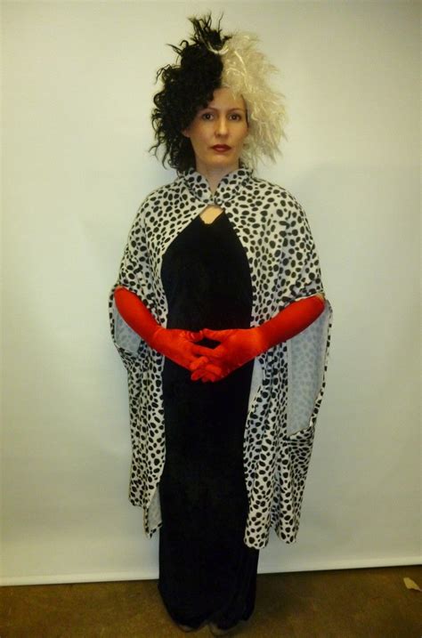 Cruella De Vil Costume Diy - CRUELLA DE VIL COSTUME TUTORIAL — The ...