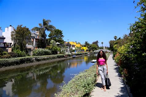 A twirl around the Venice Canals, Los Angeles California / VINTAGE SLANG