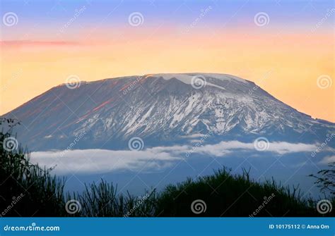 Sunrise on Mount Kilimanjaro Stock Photo - Image of mountain, morning ...