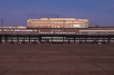 Berlin-Tempelhof - Tempelhof - Gallery - District Noir